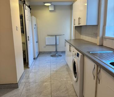 Room in a Shared House, Luxmore Road, L4 - Photo 6