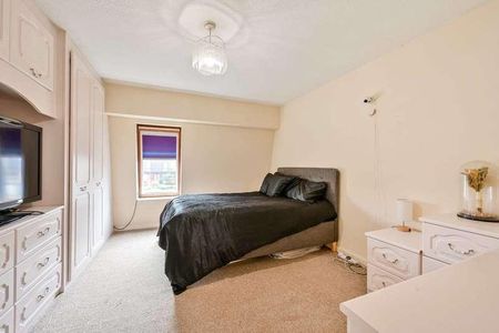 Woburn Close, South Wimbledon, SW19 - Photo 5