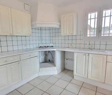 Location / Villa - Photo 1