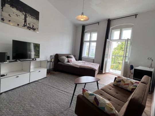 WG geeignet - Altbau Wohnung mit Balkon und 2 Schlafzimmern - Foto 1