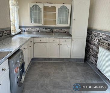 2 bedroom semi-detached house to rent - Photo 2