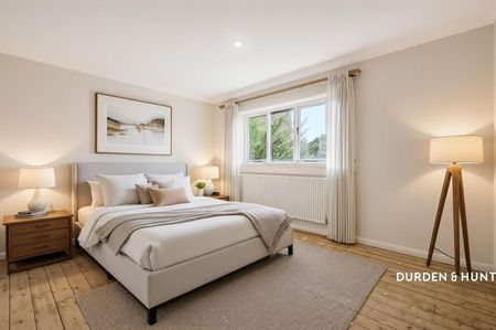 Kynance Close, Havering - Photo 3