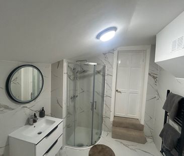 Room in a Shared House, Mayo Road, CR0 - Photo 4