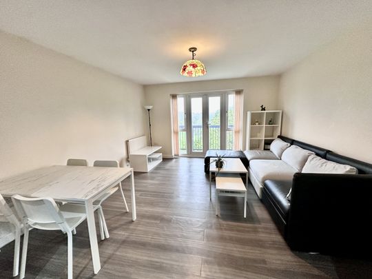 William Morris Close, Oxford - Photo 1