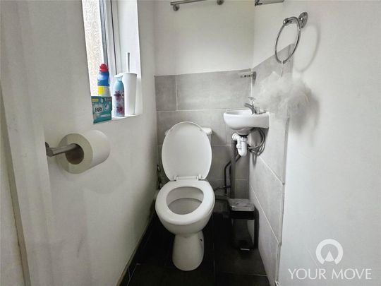1 bedroom property to rent - Photo 1
