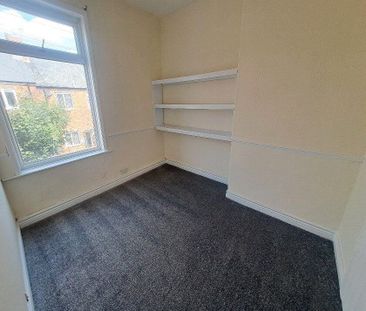 2 bedroom house to rent - Photo 2