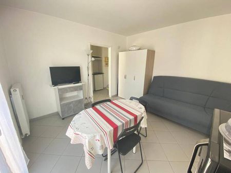 Location appartement rénové 1 pièce 17.76 m² à Montpellier (34000) - Photo 5