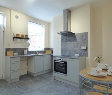 2 bedroom House To Let - Photo 4