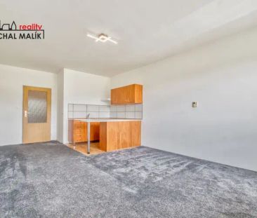 Pronájem bytu 1+kk s balkonem, 32 m - Фото 2