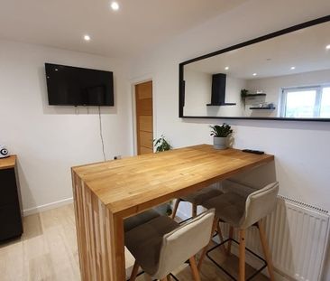 2 Bed Flat, Cemetery Road, E7 - Photo 6