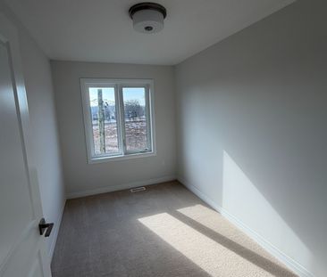 For Lease - 313 Conklin Road Unit# 14, Brantford, Ontario - Photo 1