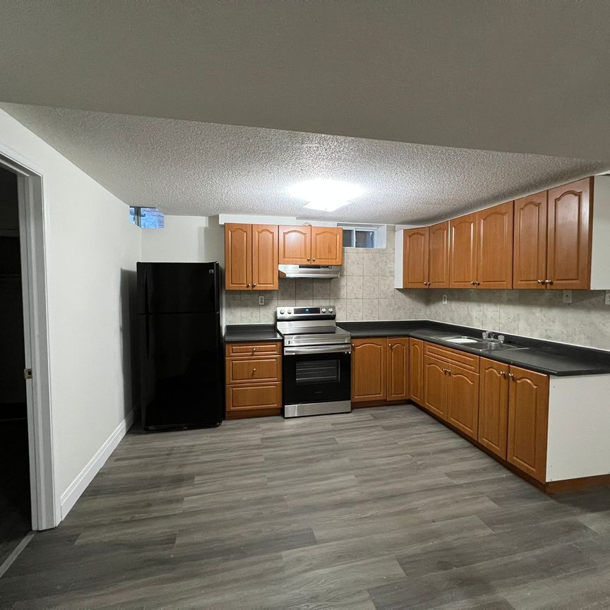 For Lease - 650 Highglen Avenue Unit# Bsmt, Markham, Ontario - Photo 1