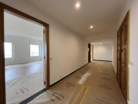 4 Bedroom Apartment with a view, Amoreiras, Lisboa - Photo 2