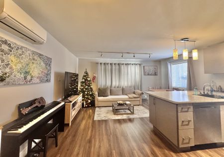 For Lease - 5 PAISLEY Boulevard Unit# 204, Mississauga, Ontario - Photo 4