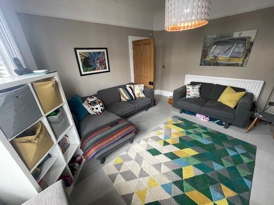 4 bedroom terraced house to rent - Photo 1