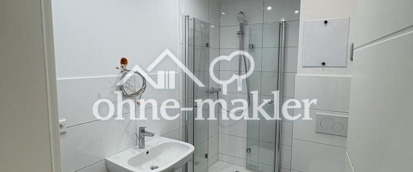 Erstbezug nach Sanierung: helle und charmante 2-Zimmer- Wohnung mit Loggia - Foto 1