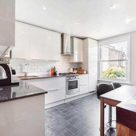 Marmion Road, Battersea, SW11 - Photo 1