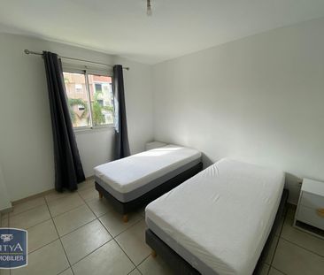 Location Appartement 3 pièces 73m² STE CLOTILDE 97490 - Photo 3