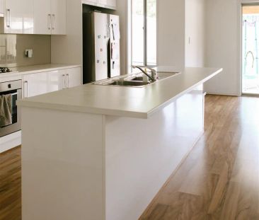 “Prime Located 3 bed 2 bath home” - Photo 6