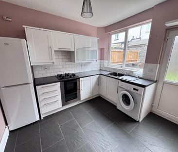 2 Bedroom End Terrace To Let - Photo 3
