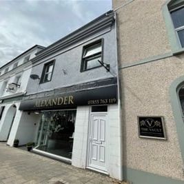 Pembroke Dock, Pembroke Dock, SA72 - Photo 1