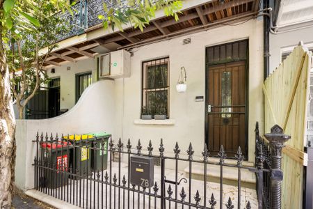 Sun-Filled Terrace with Private Garden Retreat - Photo 2