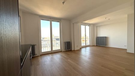 10. OG!!! Klimatisierte 2-Zimmer-Wohnung im HOCHHAUS HERRENGASSE!!!! - Photo 3