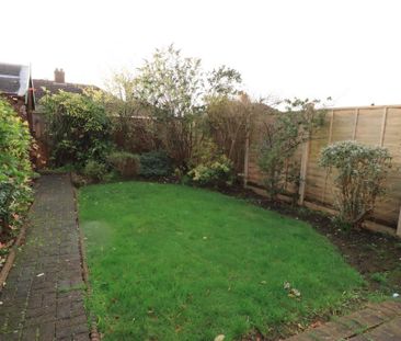 3 bedroom semi-detached house to rent - Photo 2