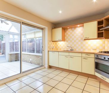 3 bedroom townhouse to rent - Photo 6