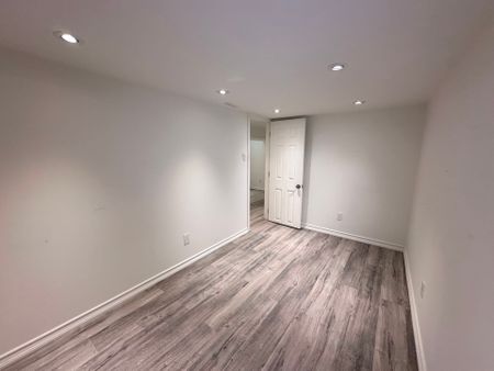 For Lease - 33 Harris Avenue, Toronto, Ontario - Photo 4
