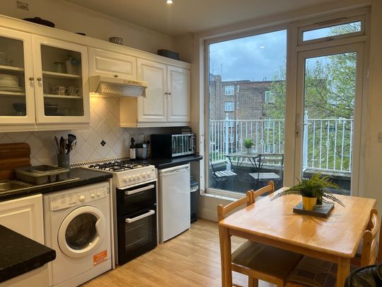 1 Bed Flat, Heather Gardens, NW11 - Photo 1