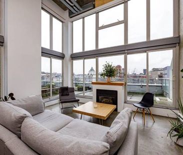 Bedroom 2 Bathroom Suite with Floor-to-Ceiling Panoramic Windows - Photo 2