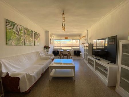 Alquiler de piso en Calle Cristo de la Epidemia - Photo 2