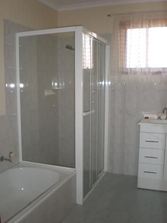 NEAT 3 BEDROOM - Photo 5