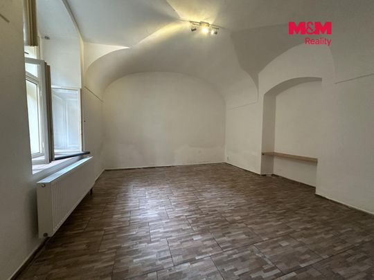 Pronájem bytu 1+1 50 m² - Photo 1