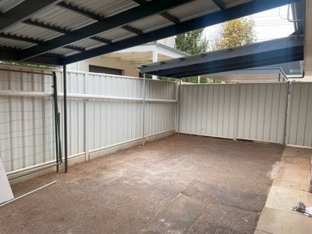 Spacious &comma; Fully Renovayed 2 Bedroom Unit in a Great Location&excl; - Photo 3