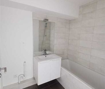 Location Appartement 3 pièces 63m² - Photo 5