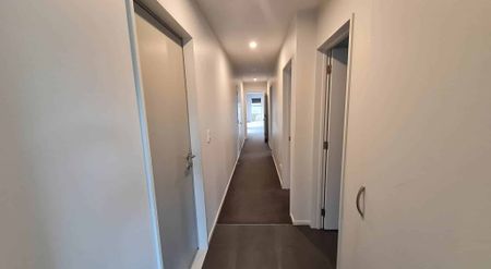 3 Bedroom Home - Photo 3