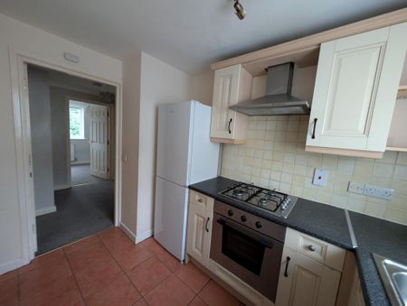 2 bedroom flat to rent - Photo 2