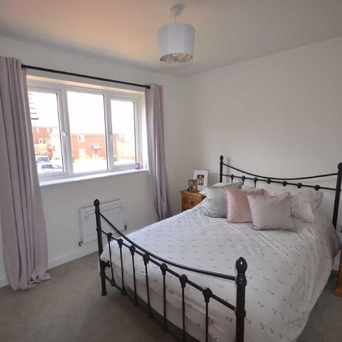 4 bedroom detached house to rent - Photo 1