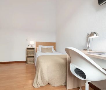 Calle de San Vicente Ferrer, Madrid, Community of Madrid 28015 - Photo 3