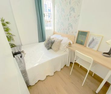 Avenida de Ramón y Cajal, Sevilla, Andalusia 41005 - Photo 2