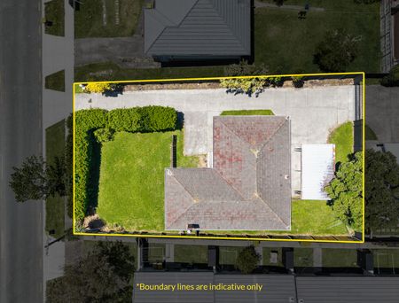 Comfortable Family Living in a Convenient, Sought-After Location - Photo 5