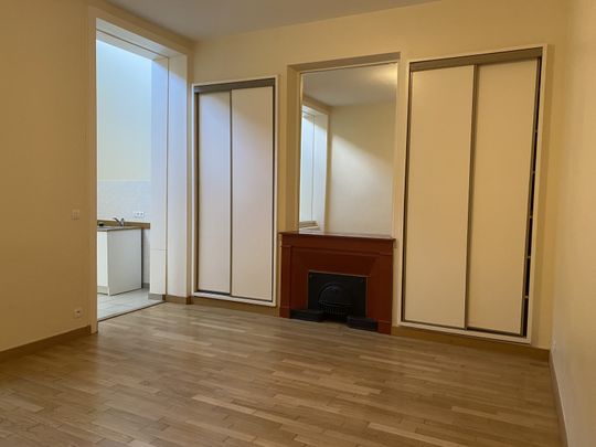 T2 VILLLEURBANNE - Photo 1