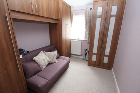 2 Bedroom APARTMENT, Chester - Photo 3