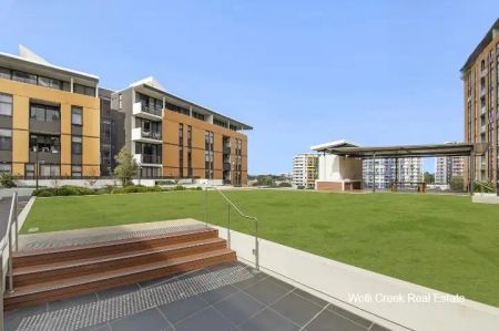 “MODERN 2 BEDROOM APARTMENT.” - Photo 4