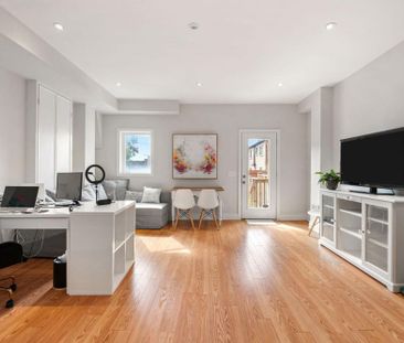 Toronto Furnished House for Rent - Stunning 3 Bedroom, 2.5 Bathroom... - Photo 4