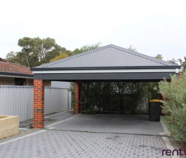 “HIDDEN GEM IN A HAMILTON HILL” - Photo 4