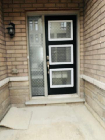 For Lease - 73 Inverary Crescent, Vaughan, Ontario - Photo 2