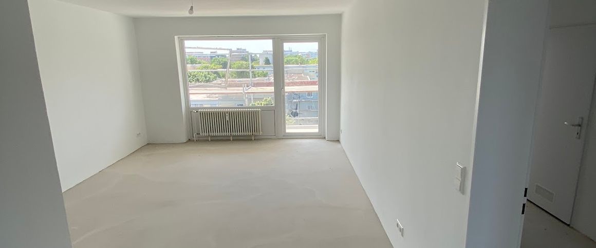 Dachgeschosswohung mit Weitblick 3-Zimmer // DG, rechts - Foto 1